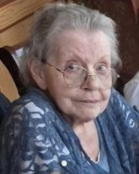 Arlette DE LANDSHEERE