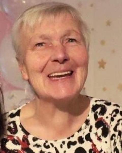 Annegret HELMICH