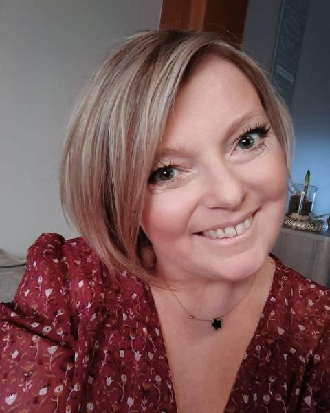 Cécile Pature  